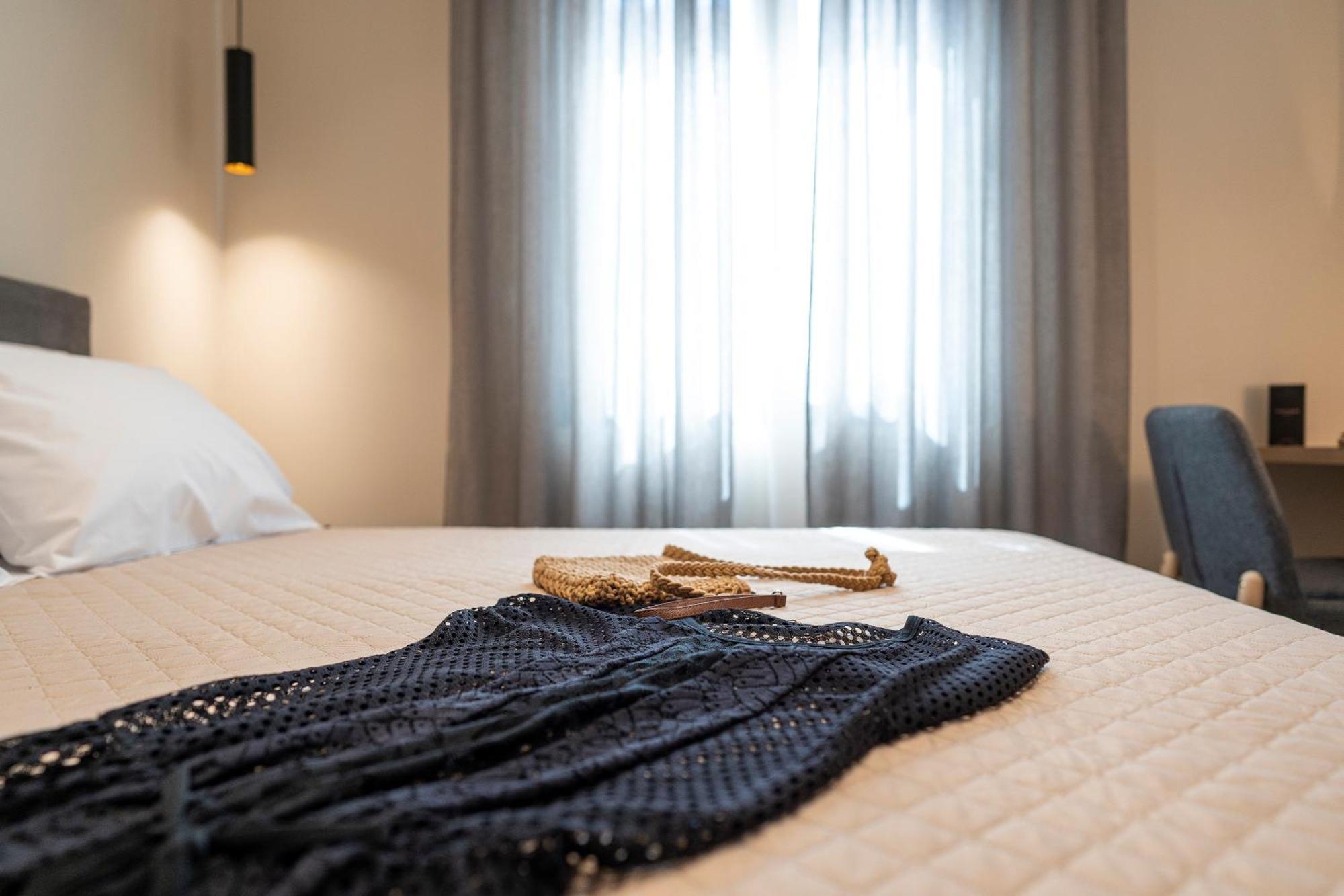 Lucian City Apartments Rhodes City Szoba fotó